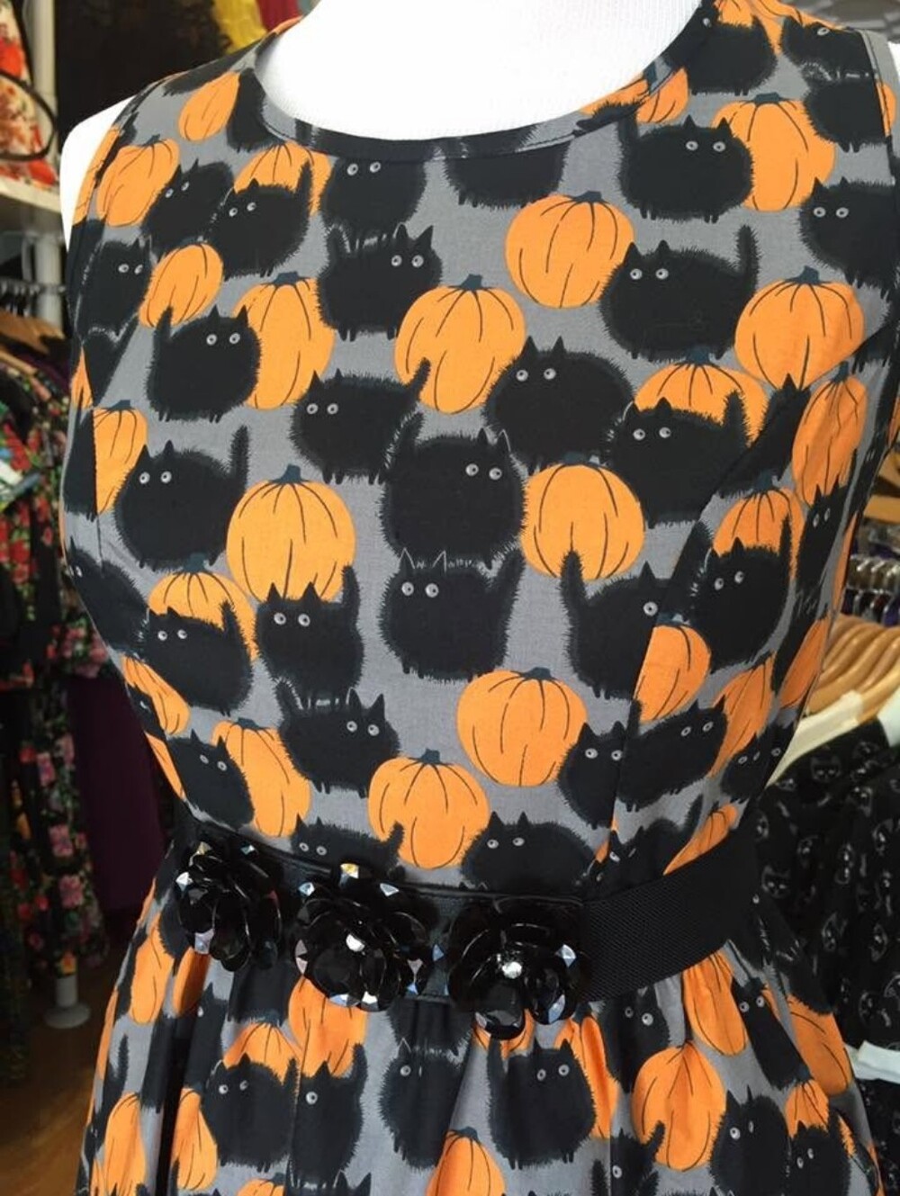 Retrolicous Spooktacular Pumpkin and Cat Print Dress Size 1X - Picture 5 of 12
